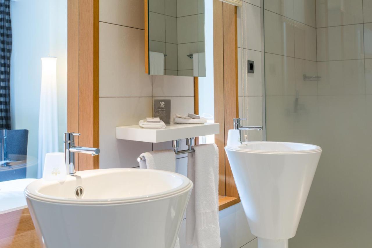 Restaurant Hotel L'Arnsbourg Baerenthal ภายนอก รูปภาพ