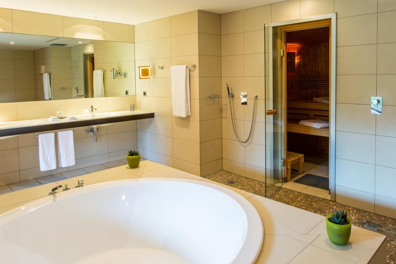 Restaurant Hotel L'Arnsbourg Baerenthal ภายนอก รูปภาพ